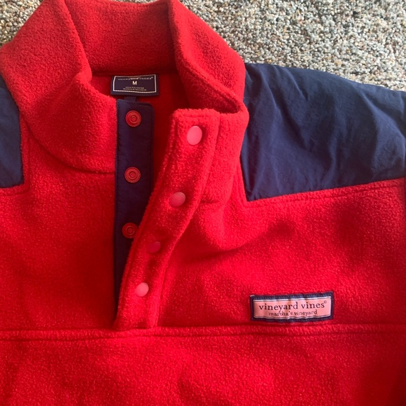 ⭐️ Vineyard Vines Classic Shep Red Navy 1/4 Snap Fleece Pullover medium - Picture 2 of 6
